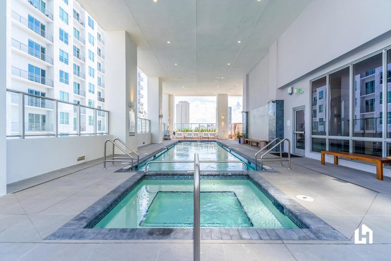 Downtown Miami Condos By Lua Host Exteriör bild